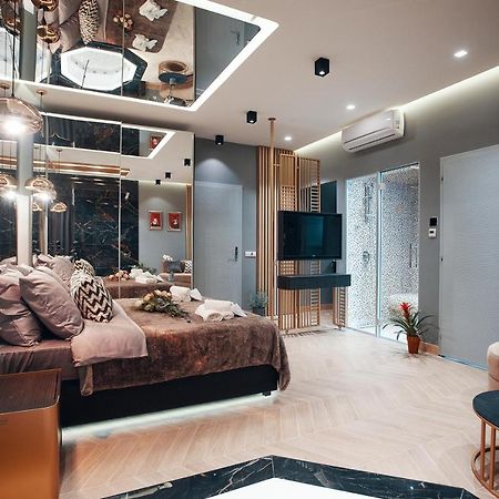 Monza Mirror Apartment Kikinda Eksteriør billede